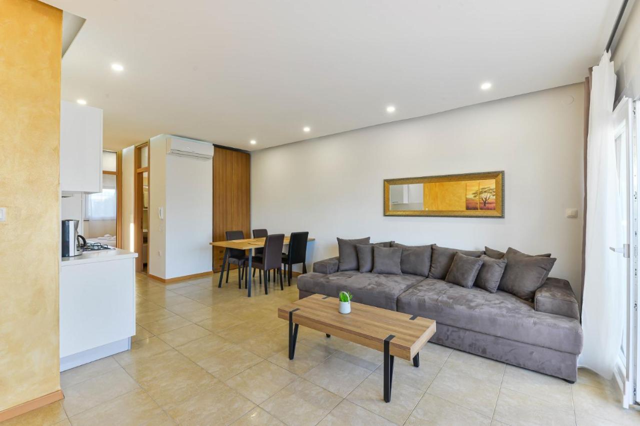 Modern Apartments Punta With Sea View- By Ta Leut Agency Privlaka  Exterior foto